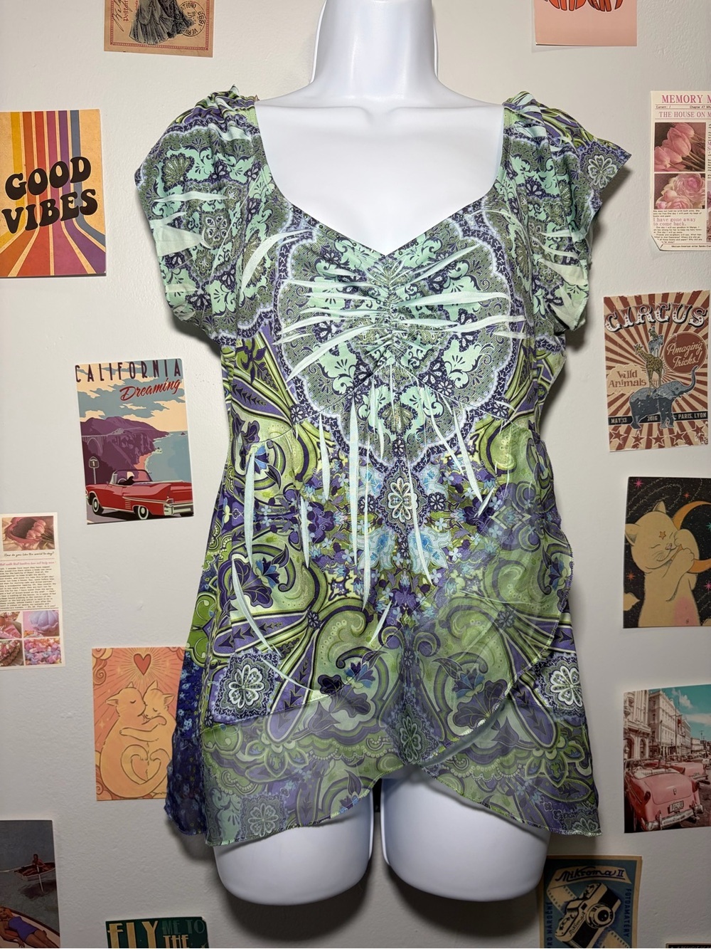 Apt. 9 Green & Purple Paisley V-Neck Tunic